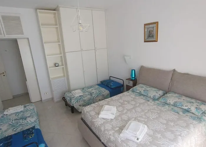 Vado Sul Mare Appartement *