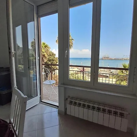 Vado Sul Mare * 瓦多利古雷